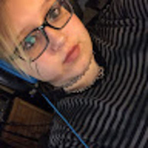 Meet your Posher, Cassie